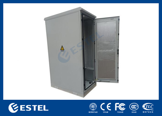 IP55 33U Außenschrank 1 Abteil mit Batteriefach und Stromverteilung