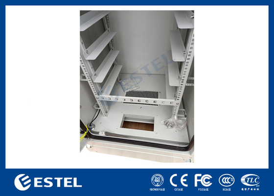 IP55 Batteriekabine mit einer Wand mit Überwachungssystem und Stromverteilung