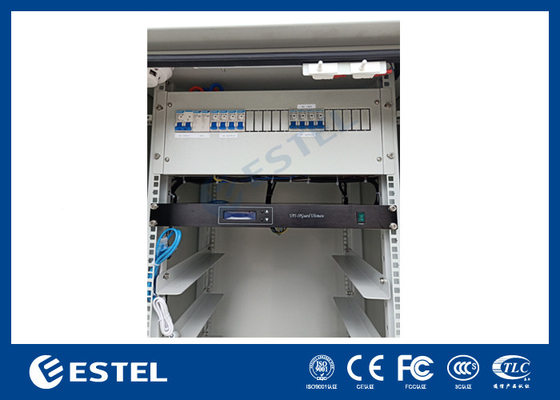 IP55 Batteriekabine mit einer Wand mit Überwachungssystem und Stromverteilung