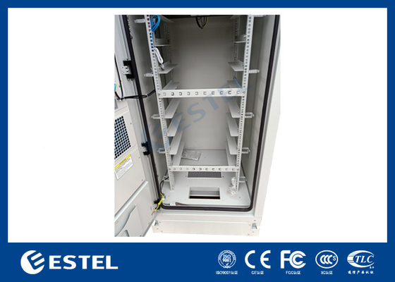 IP55 Batteriekabine mit einer Wand mit Überwachungssystem und Stromverteilung