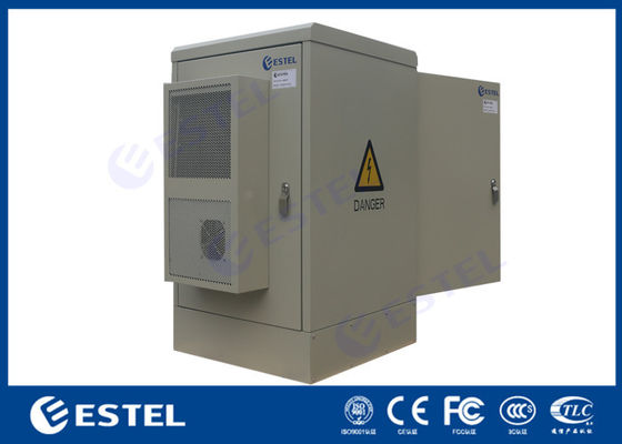 Zwei Telekommunikations-Kabinett-Boden-Berg der Tür-16U IP65 im Freien mit Klimaanlage für das Abkühlen