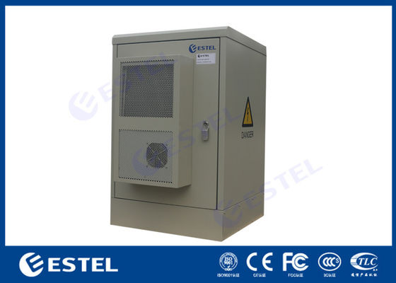 Zwei Telekommunikations-Kabinett-Boden-Berg der Tür-16U IP65 im Freien mit Klimaanlage für das Abkühlen